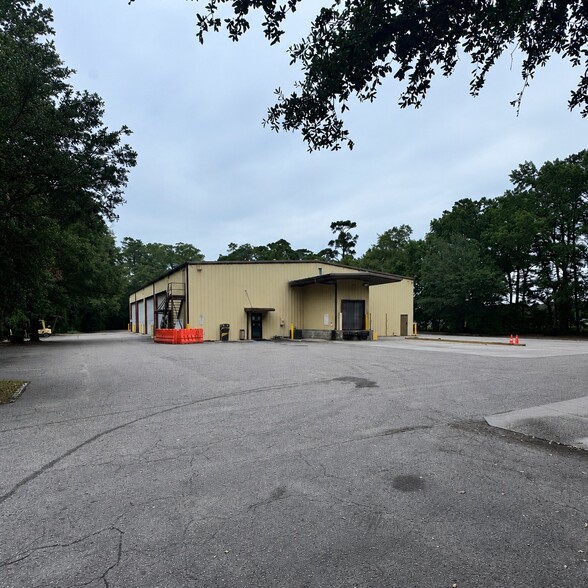 24 Hunter Rd, Hilton Head Island, SC for sale - Building Photo - Image 3 of 10