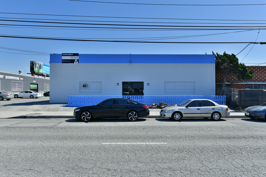 10914-10916 S La Cienega Blvd, Los Angeles, CA à vendre - Photo du bâtiment - Image 1 de 1