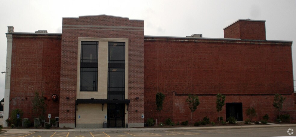 128 W 12th St, Erie, PA à vendre - Photo du bâtiment - Image 2 de 3