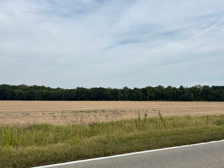 6700 Petersburg Rd, Evansville, IN for sale - Building Photo - Image 2 of 2