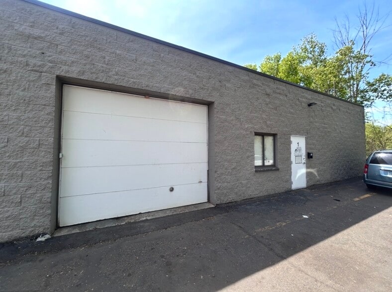 6301 Welcome Ave N, Minneapolis, MN for lease - Building Photo - Image 3 of 7