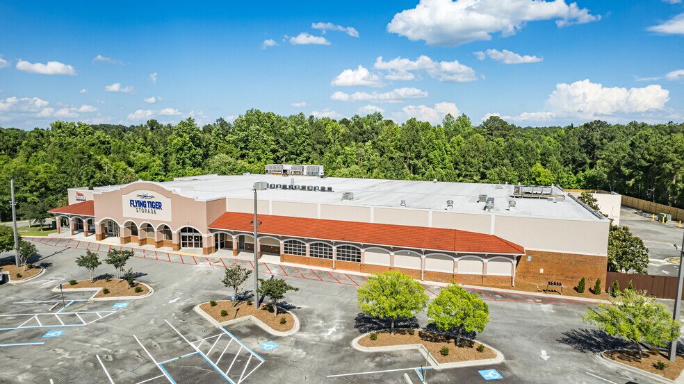 4036 Bemiss Rd, Valdosta, GA à louer - Photo du bâtiment - Image 2 de 9