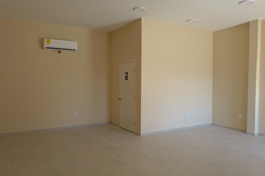 2402 W Expressway 83, Palmview, TX à louer - Photo intérieure - Image 2 de 5