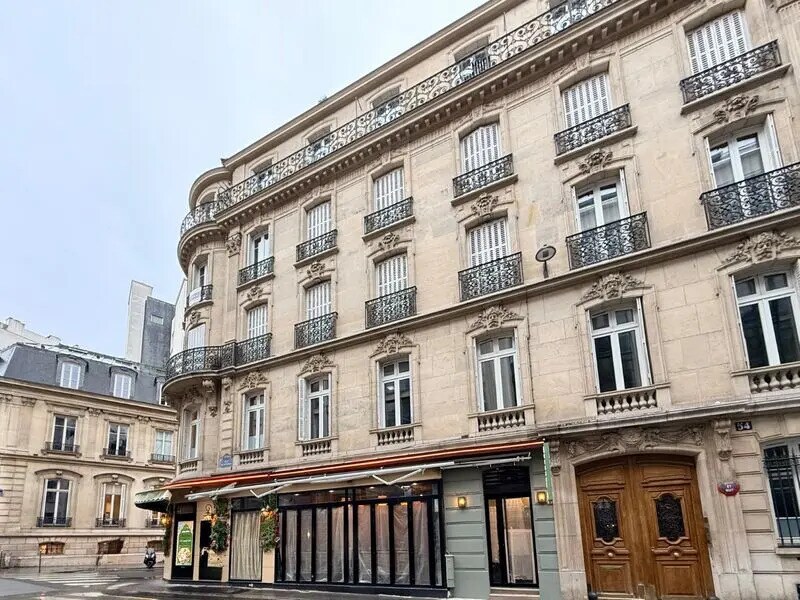 54 Rue De Ponthieu, Paris for lease Building Photo- Image 1 of 14
