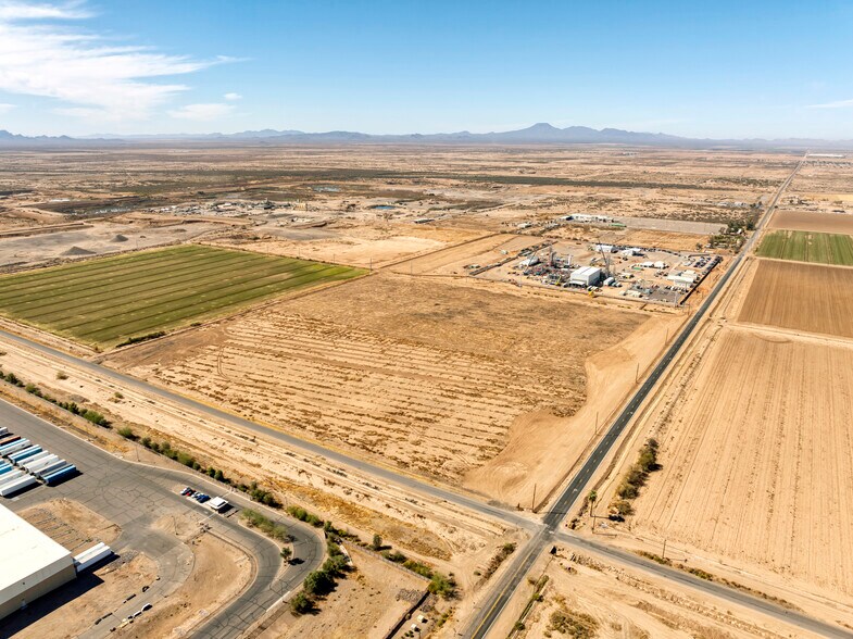 S Burris Rd, Casa Grande, AZ à vendre - Photo du bâtiment - Image 2 de 4
