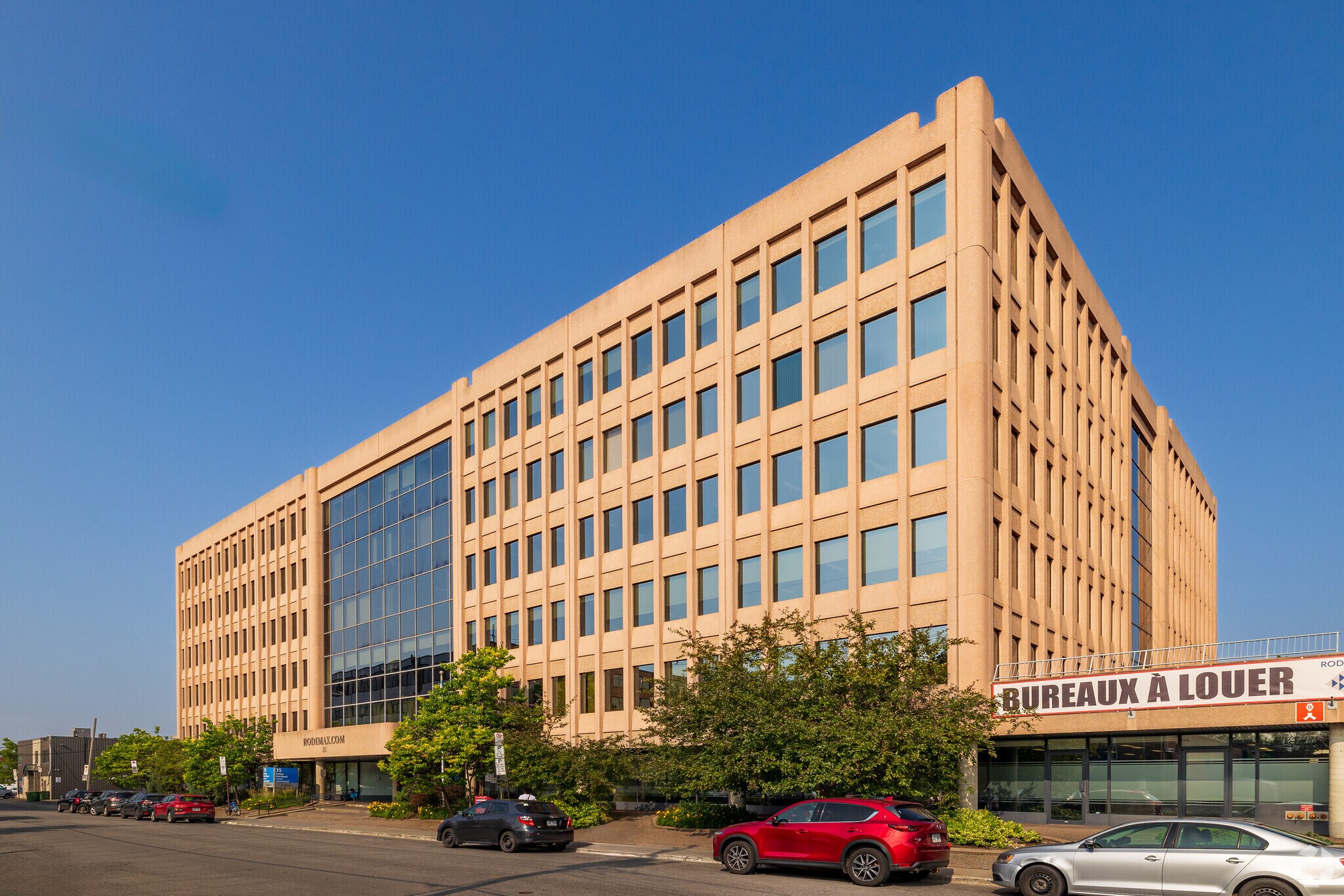 35 Rue De Port-Royal E, Montréal, QC à vendre Photo principale- Image 1 de 1