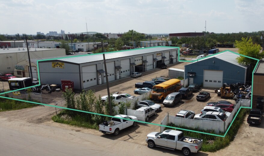 14304 140 St NW, Edmonton, AB for sale Primary Photo- Image 1 of 1