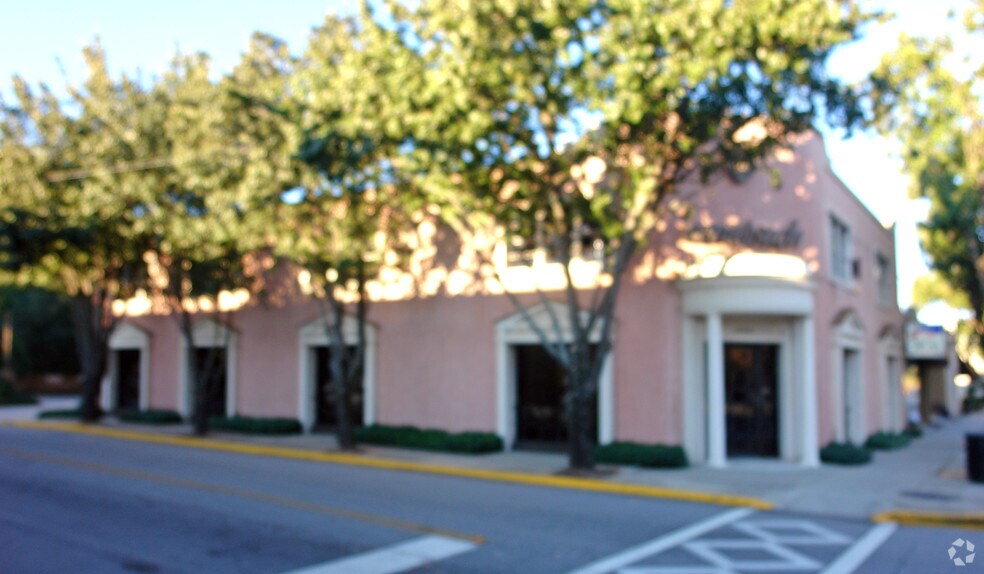 2740 Devine St, Columbia, SC à louer - Photo principale - Image 2 de 15