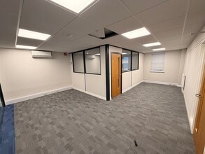 Foundry Ln, Horsham à louer Photo intérieure- Image 2 de 3