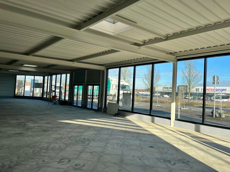 Retail in Haguenau for lease - Interior Photo - Image 3 of 12