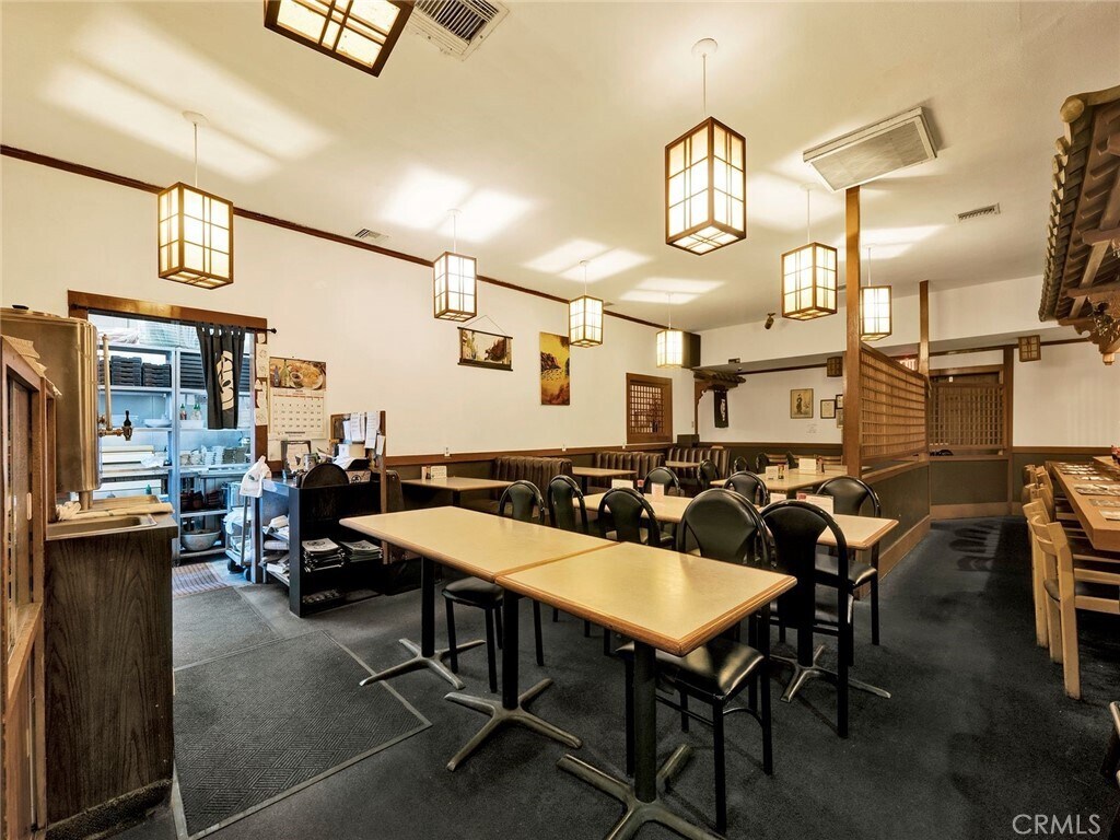 1112 S Atlantic Blvd, Monterey Park, CA à louer Photo principale- Image 1 de 29