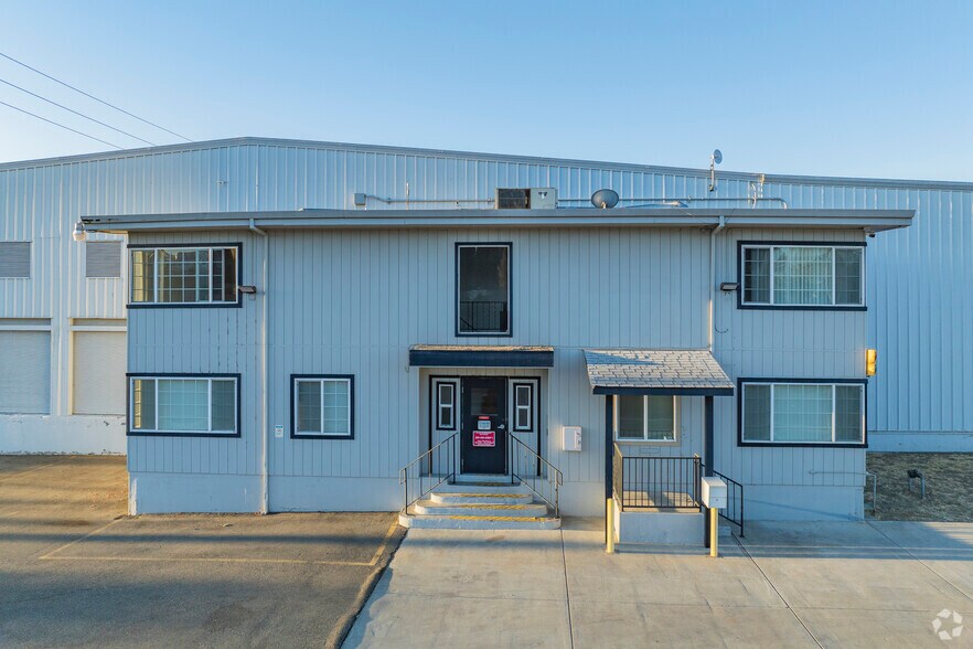 450 E Grant Line Rd, Tracy, CA for lease - Building Photo - Image 2 of 10