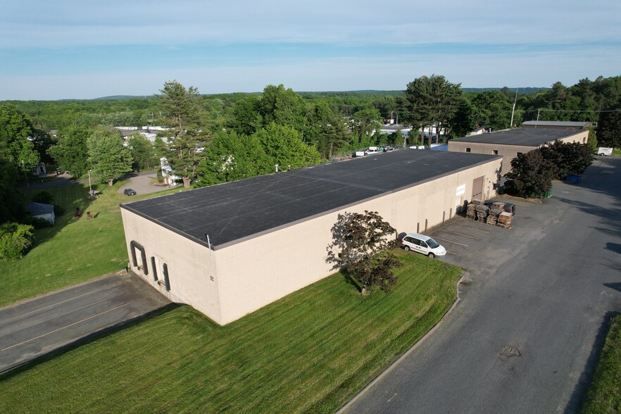 297 Hartford Tpke, Shrewsbury, MA for lease - Primary Photo - Image 1 of 5