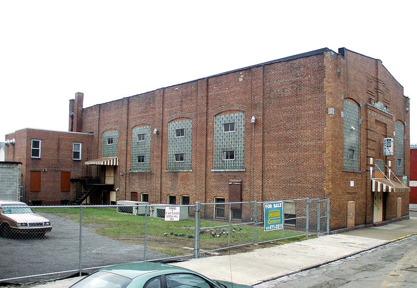 102 Ella St, McKees Rocks, PA for lease - Building Photo - Image 2 of 17