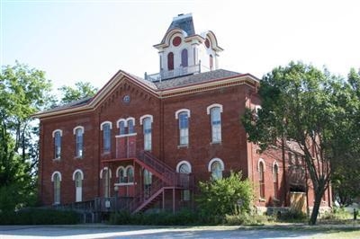 701-709 N Chestnut St, Dresden, OH à louer - Photo du bâtiment - Image 2 de 7