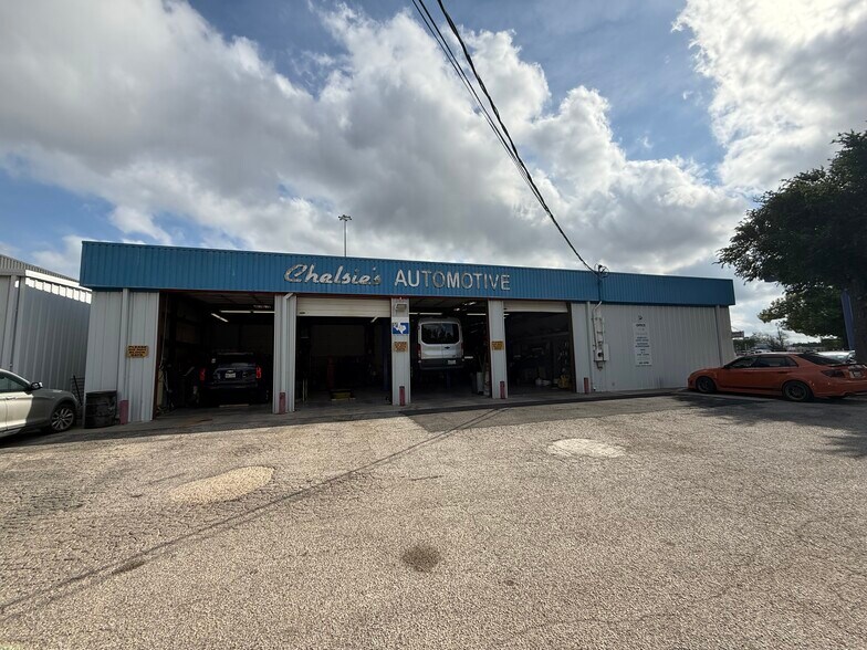 12732B Research Blvd, Austin, TX for sale - Building Photo - Image 2 of 2