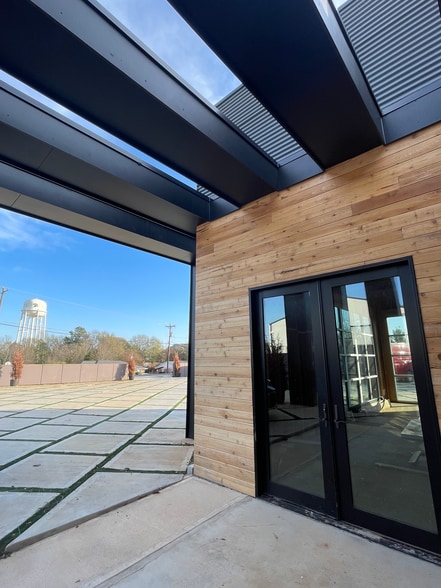 7931 Valley Falls Rd, Spartanburg, SC for lease - Building Photo - Image 2 of 12