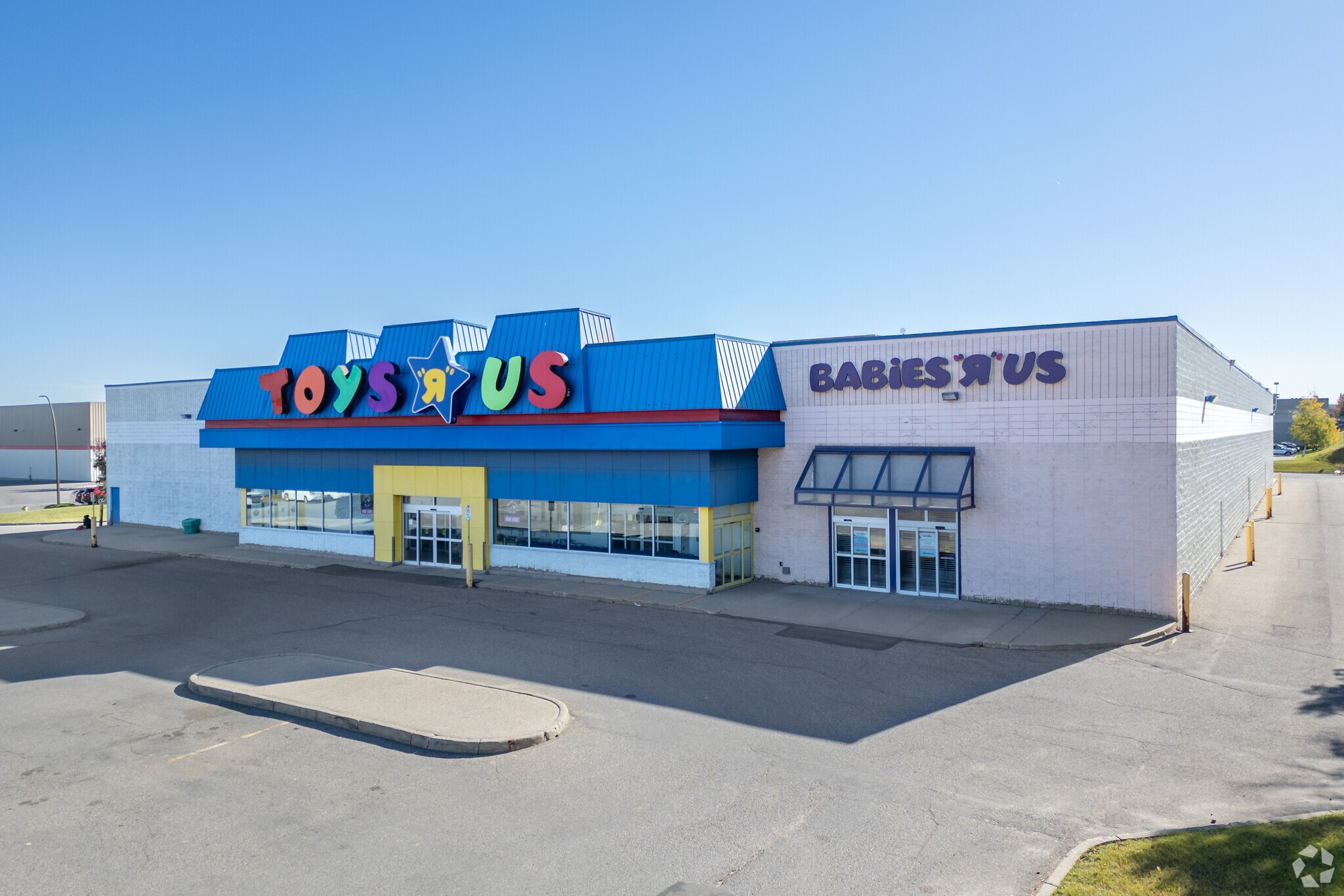 2929 32nd Ave NE, Calgary, AB for lease Primary Photo- Image 1 of 3