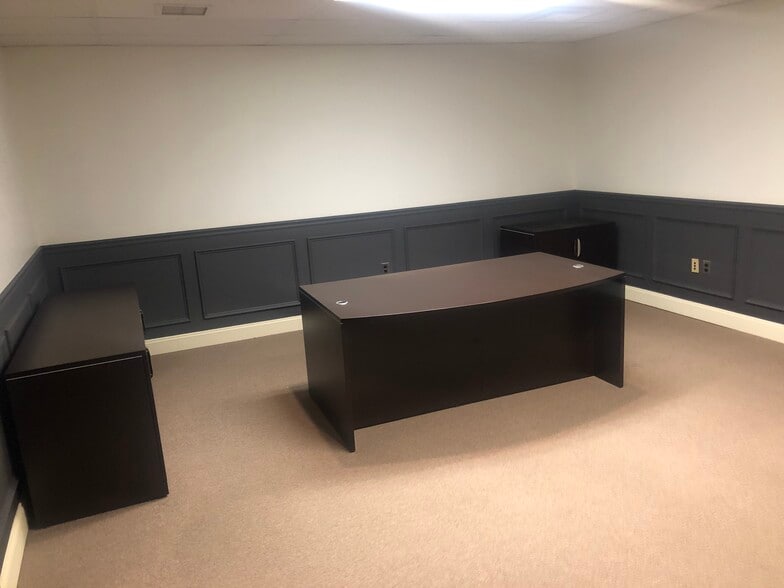 4402 Skippack Pike, Skippack, PA for lease - Interior Photo - Image 3 of 8