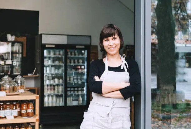 Commerce de détail dans Grenoble à louer - Photo du bâtiment - Image 1 de 3