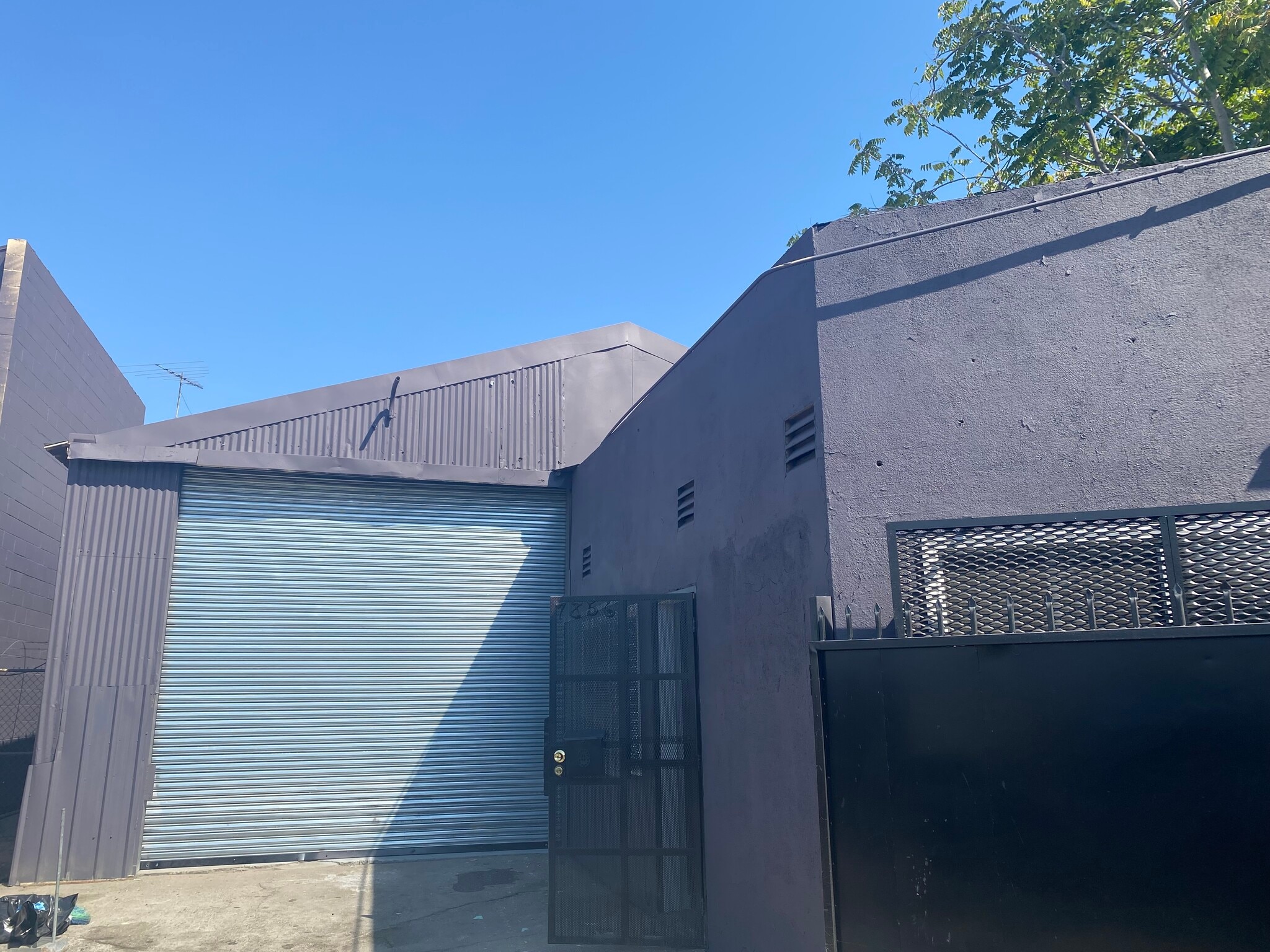 7848-7856 Salt Lake Ave, Huntington Park, CA for lease Building Photo- Image 1 of 6