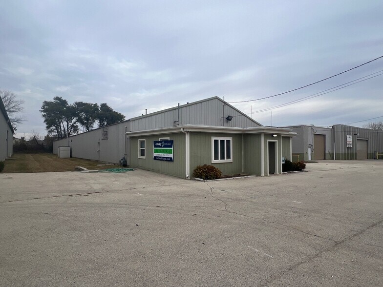 147 Second Ave, Rochelle, IL for lease - Building Photo - Image 1 of 11