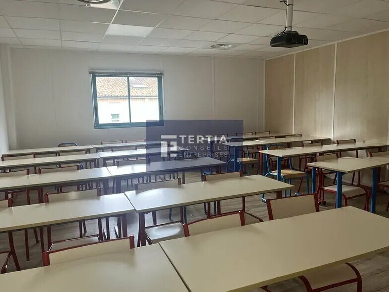 Office in Montpellier for lease - Interior Photo - Image 3 of 13