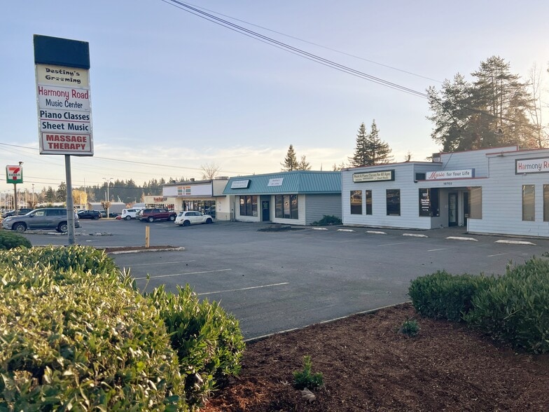16725 SE McLoughlin Blvd, Milwaukie, OR for sale - Primary Photo - Image 1 of 11