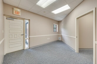 2025 Meadowview Pky, Kingsport, TN à louer Photo intérieure- Image 2 de 12