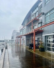 2284-2360 W Commodore Way, Seattle, WA à louer Photo intérieure- Image 2 de 11