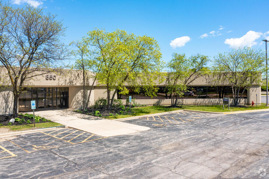 850 E Algonquin Rd, Schaumburg, IL for sale - Primary Photo - Image 1 of 13