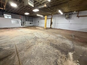 984 Myrtle Ave, Brooklyn, NY for lease Interior Photo- Image 2 of 5