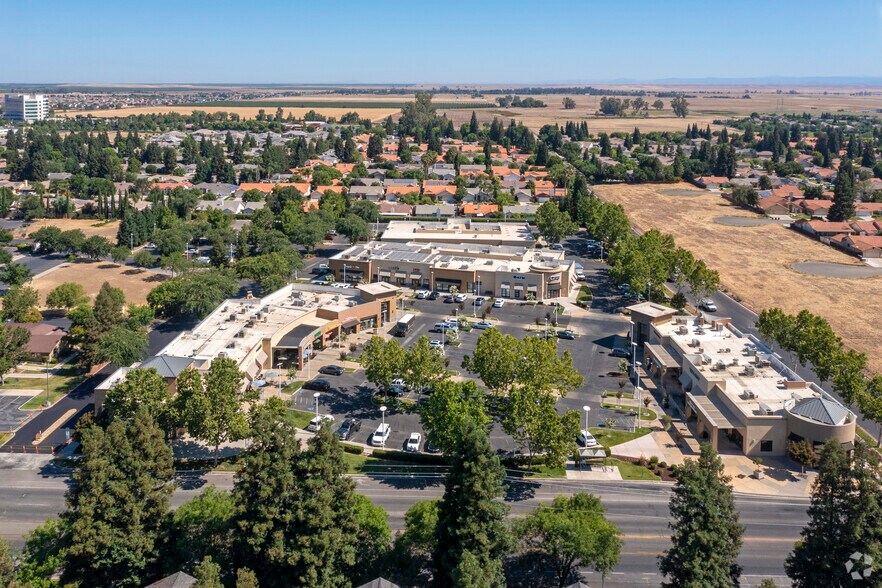 755 E Yosemite Ave, Merced, CA for lease - Aerial - Image 3 of 6