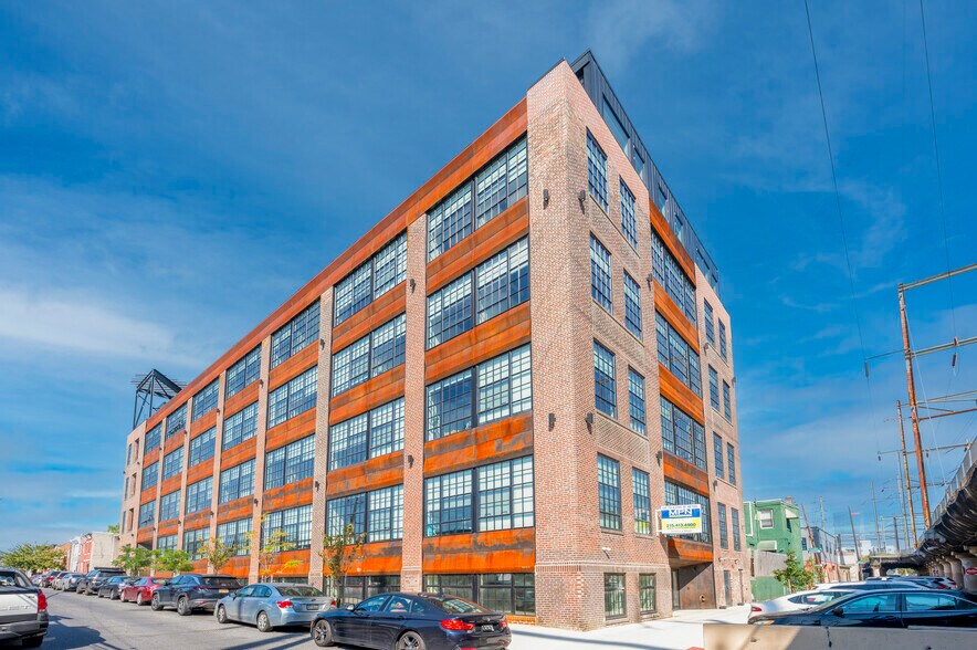 2501 Oakford St, Philadelphia, PA à louer - Photo du bâtiment - Image 2 de 15