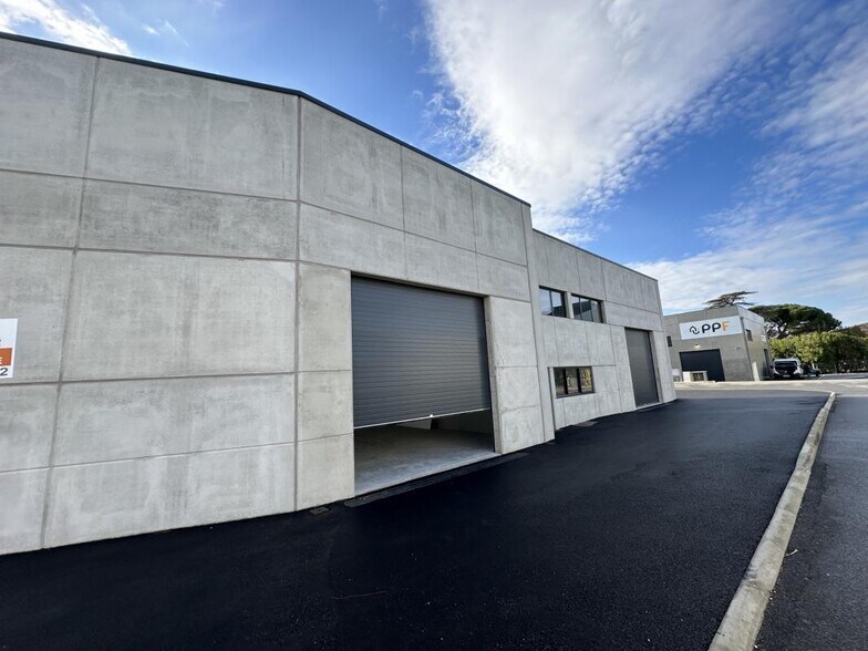 Flex in Puget-sur-Argens for sale - Building Photo - Image 2 of 9