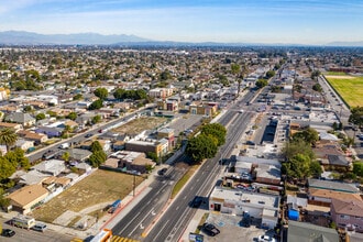 809 W Rosecrans Ave, Compton, CA - AERIAL  map view
