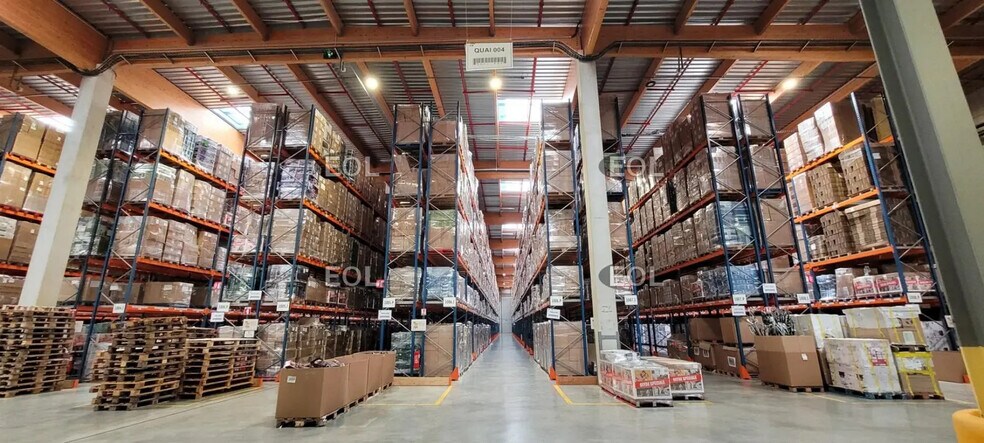 Industrial in Rives for lease - Building Photo - Image 3 of 9