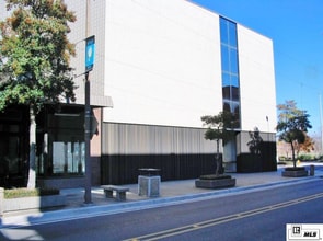 235 DeSiard St, Monroe, LA à louer Photo intérieure- Image 1 de 16