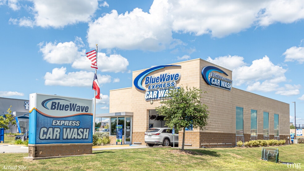 20210 Eva St, Montgomery, TX for sale - Building Photo - Image 2 of 5