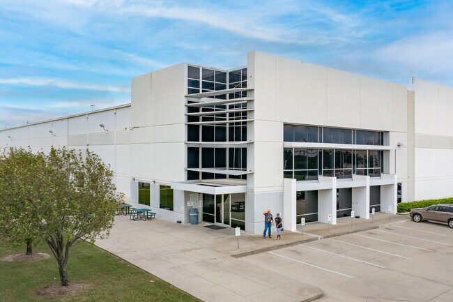 Plus de détails pour 1805 Greens Rd, Houston, TX - Industriel à louer