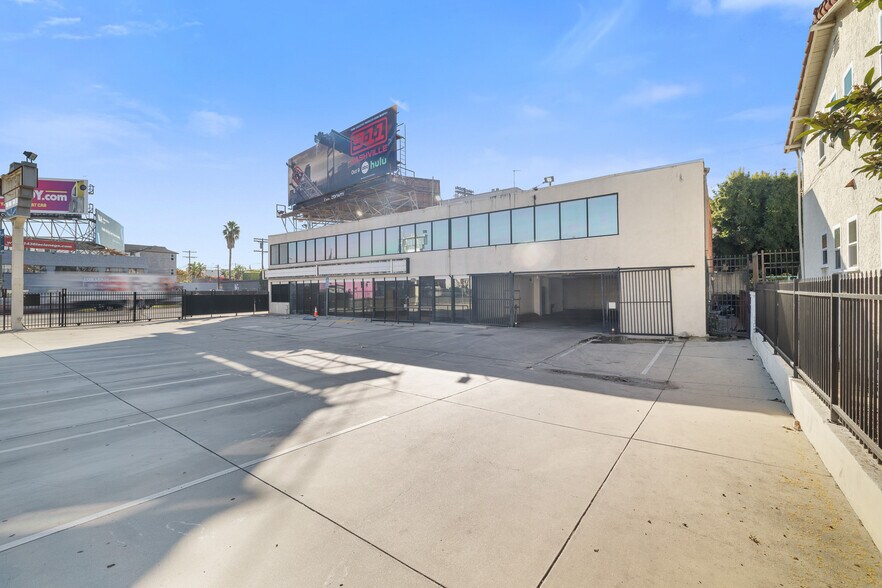 1435 S La Cienega Blvd, Los Angeles, CA for lease - Building Photo - Image 3 of 13