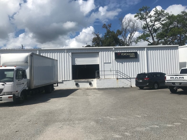 433 Walker St, Holly Hill, FL for sale - Building Photo - Image 1 of 16