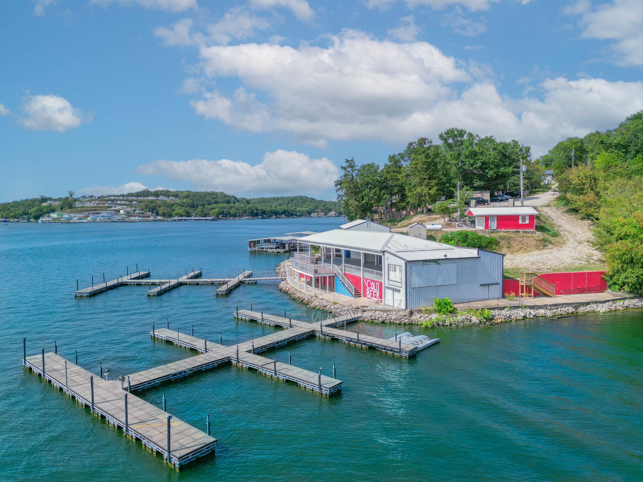 27485 Cross Ln, Barnett, MO à vendre Photo du bâtiment- Image 1 de 1