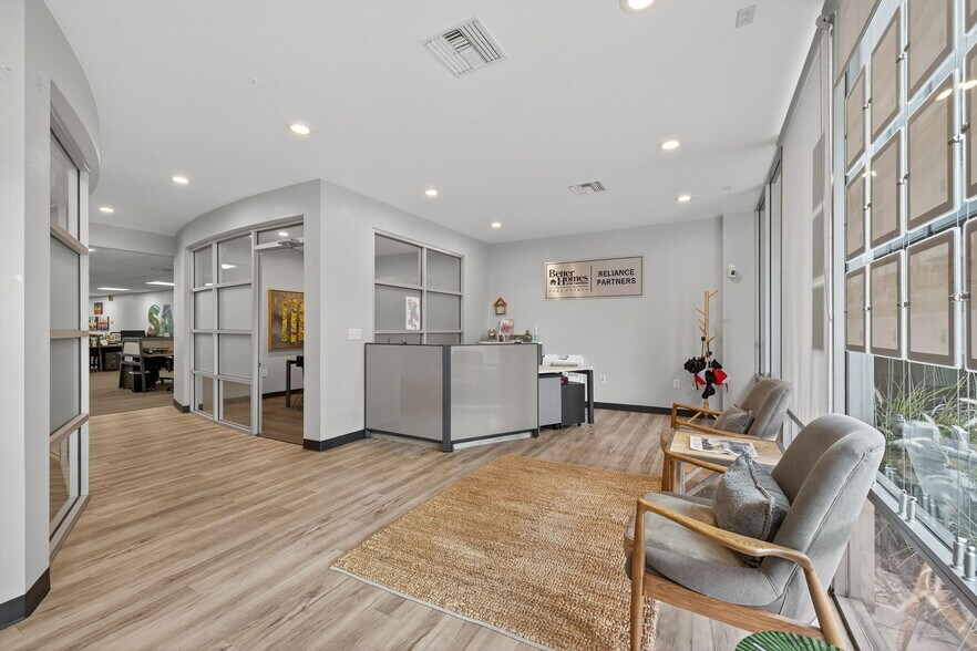 1817-1819 K St, Sacramento, CA à louer - Photo du bâtiment - Image 2 de 13