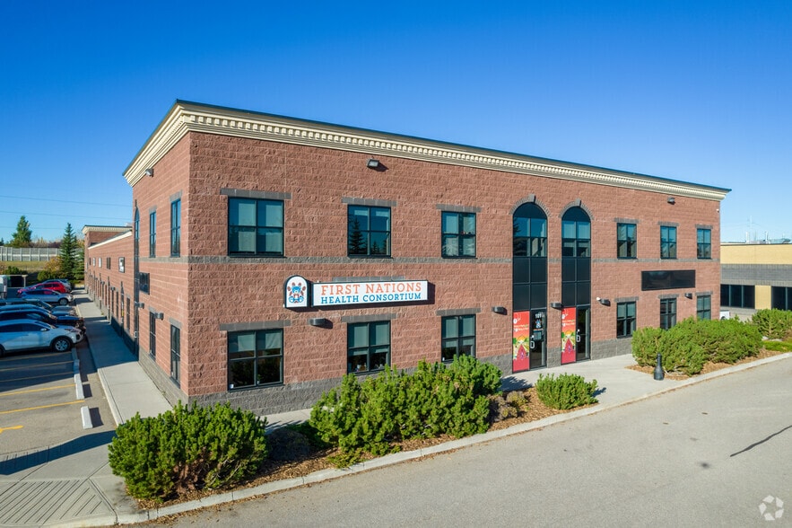 12111 40th St SE, Calgary, AB for sale - Primary Photo - Image 1 of 1