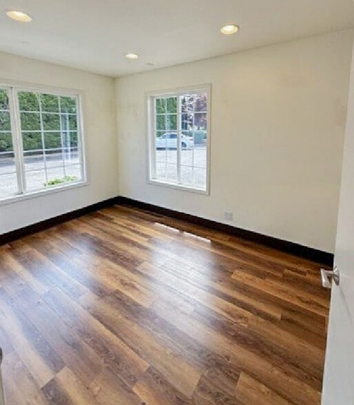 4350-4356 Commercial St SE, Salem, OR for lease - Interior Photo - Image 3 of 8