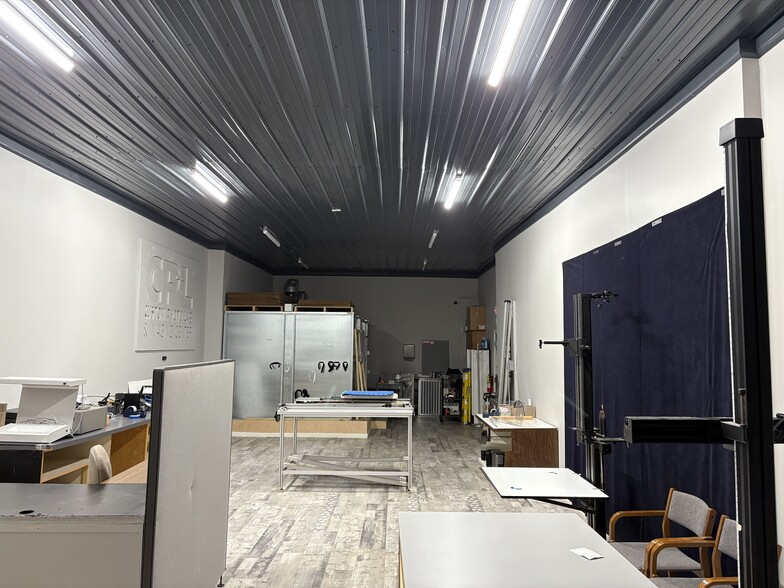 2301 W Superior St, Duluth, MN for sale - Building Photo - Image 3 of 17
