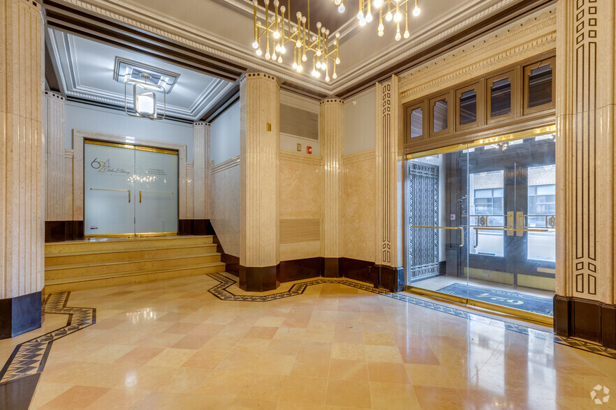 624 S Boston Ave, Tulsa, OK for lease - Lobby - Image 1 of 34