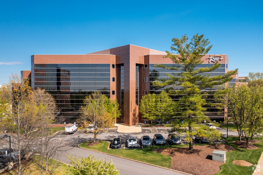 16305 Swingley Ridge Rd, Chesterfield, MO à louer - Photo du bâtiment - Image 2 de 5