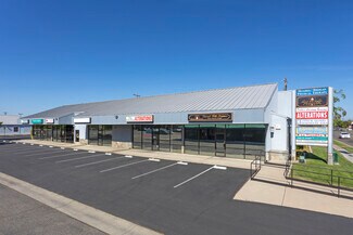 Plus de détails pour 135 E Shaw Ave, Clovis, CA - Bureau, Commerce de détail à louer